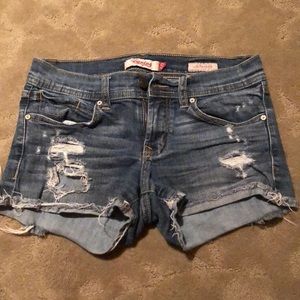Low Rise Jean Short